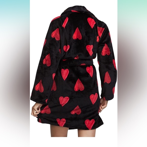 Victoria’s Secret brand plush heart robe size medium/large. - Picture 2 of 4